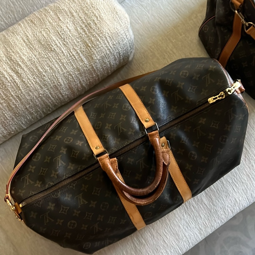 Louis Vuitton Keepall 55 Bandouliere Duffel Bag